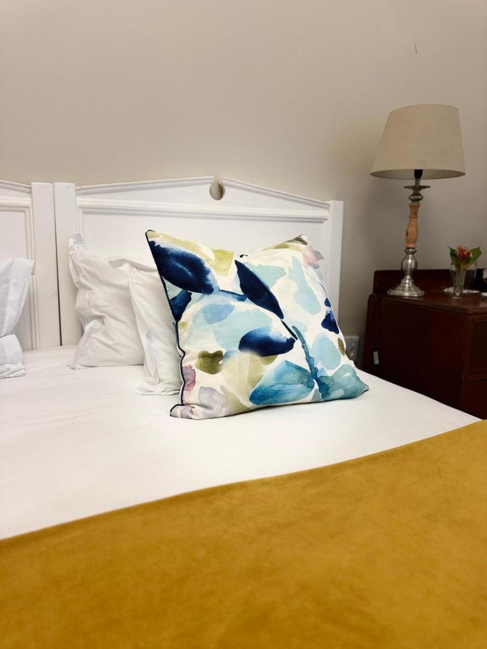 The Nottingham Road Hotel Extérieur photo